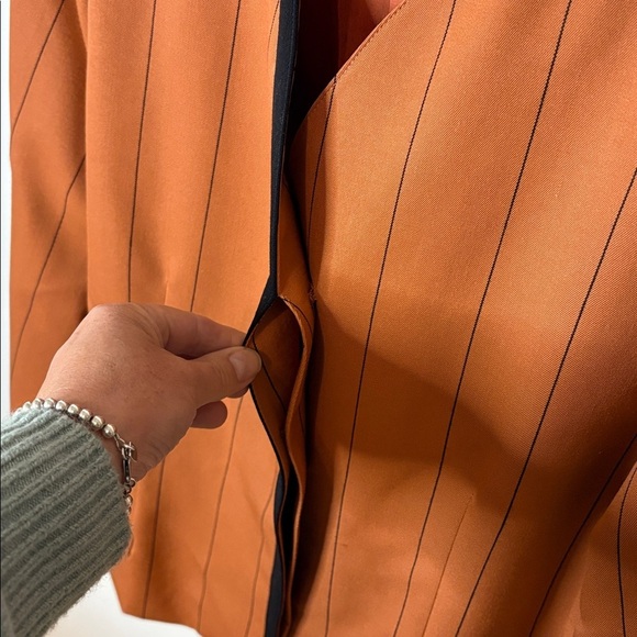 Vintage Krizia Brown and Black Striped Blazer - Picture 5 of 11